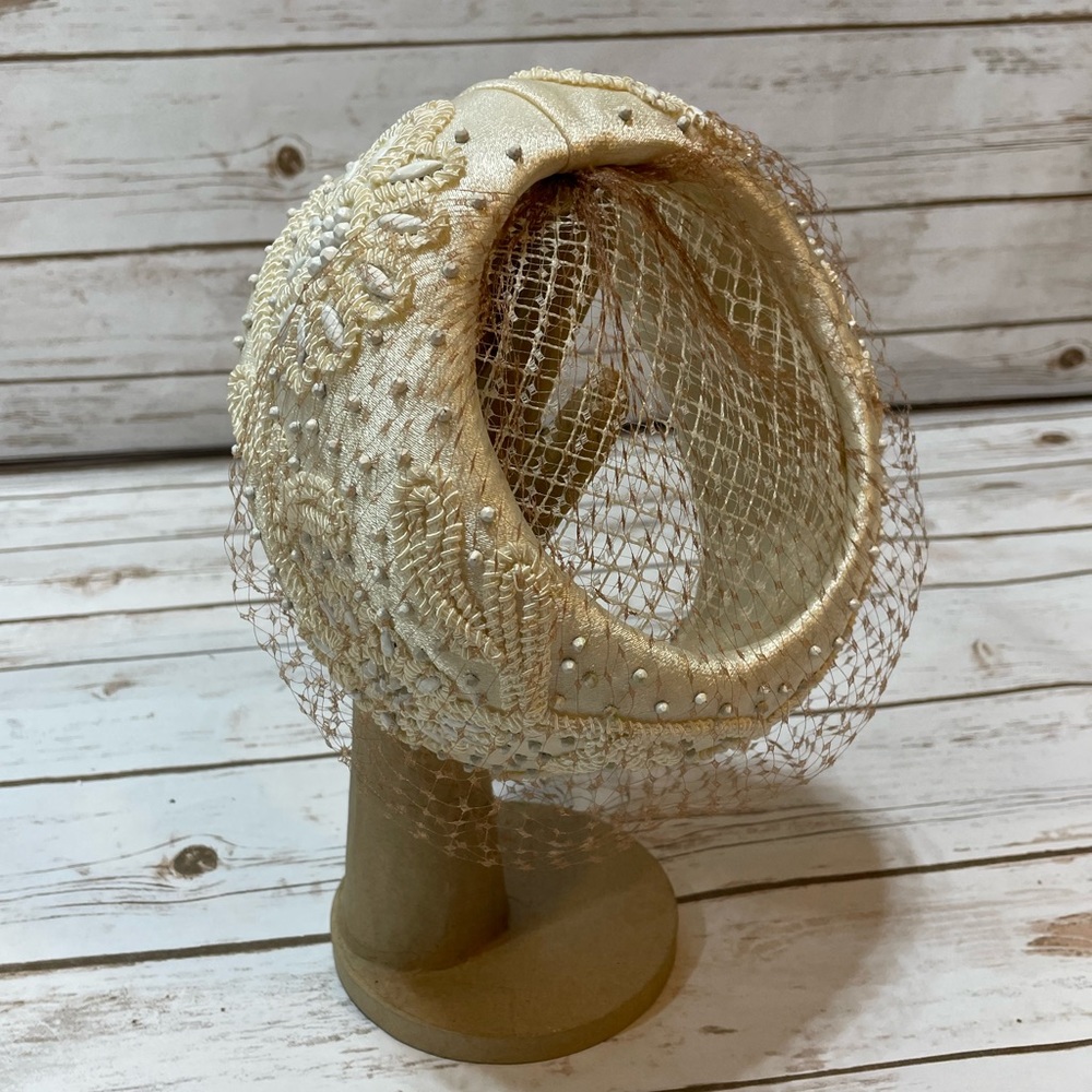 Vintage De Pinna Fascinator/Hat EUC